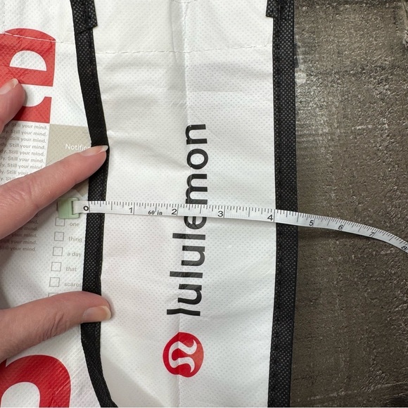 Lululemon Athletica Small Reusable Red and White Tote - Picture 6 of 8